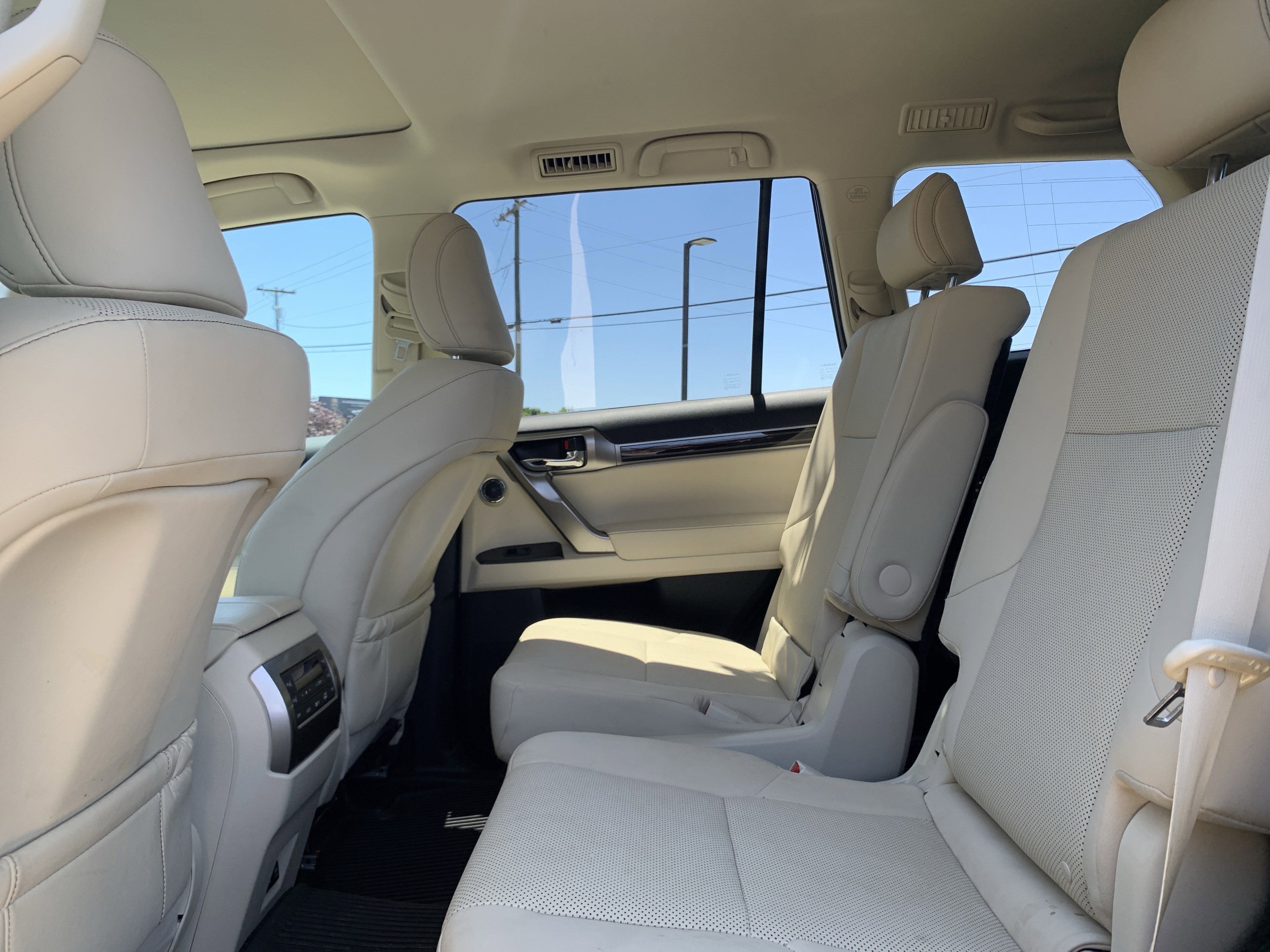 Used 2023 Lexus GX 460 Premium AWD/4WD image 32