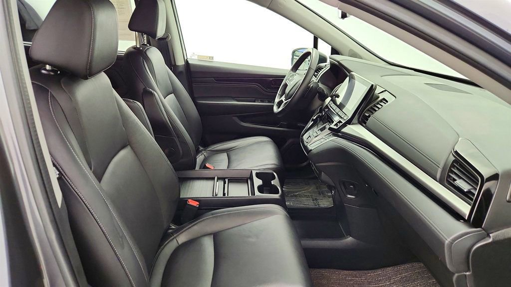 Used 2023 Honda Odyssey Touring image 28