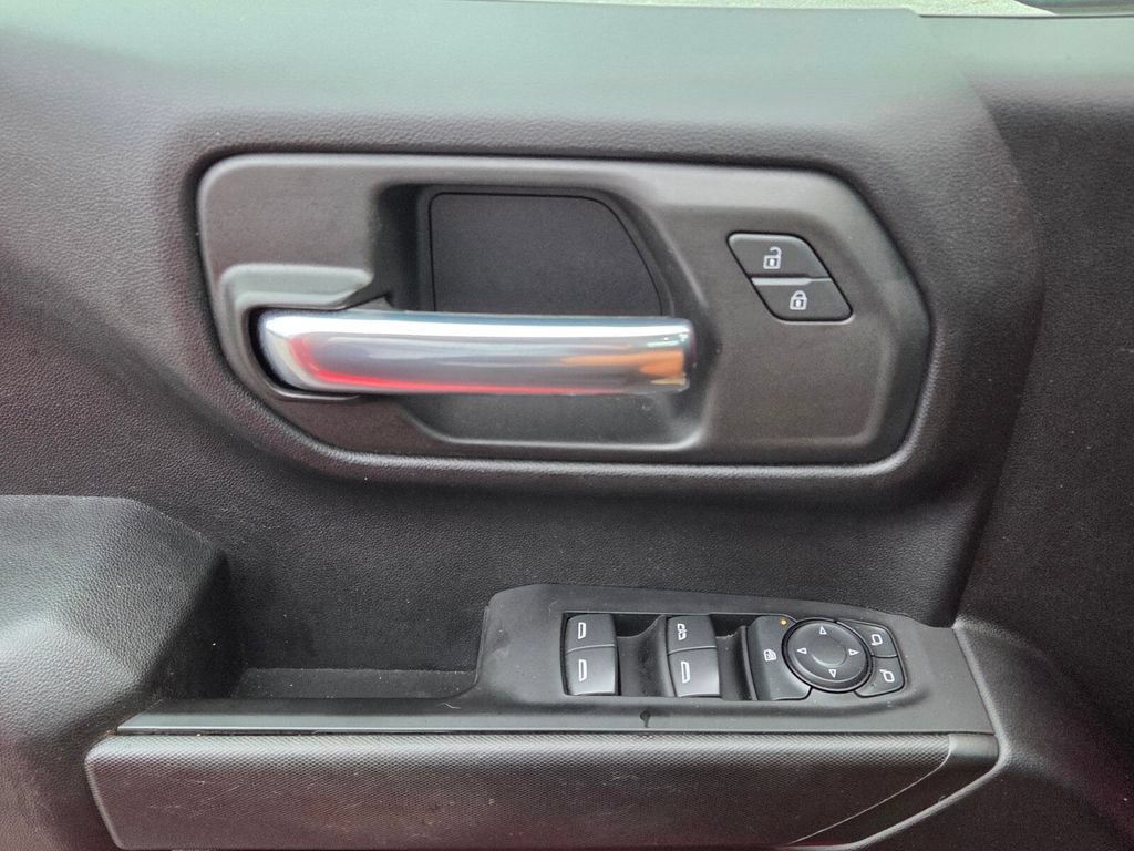 Certified 2022 Chevrolet Silverado 1500 Custom AWD/4WD image 30