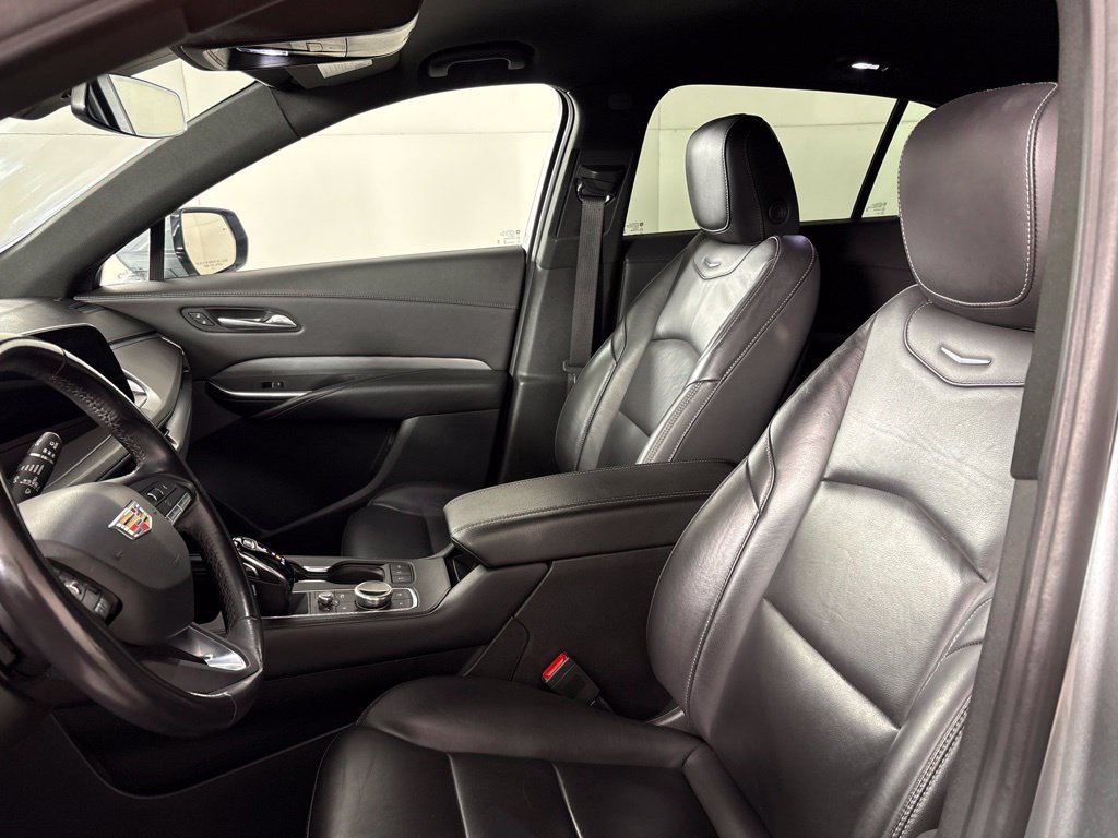 Used 2024 Cadillac XT4 Premium Luxury FWD image 34