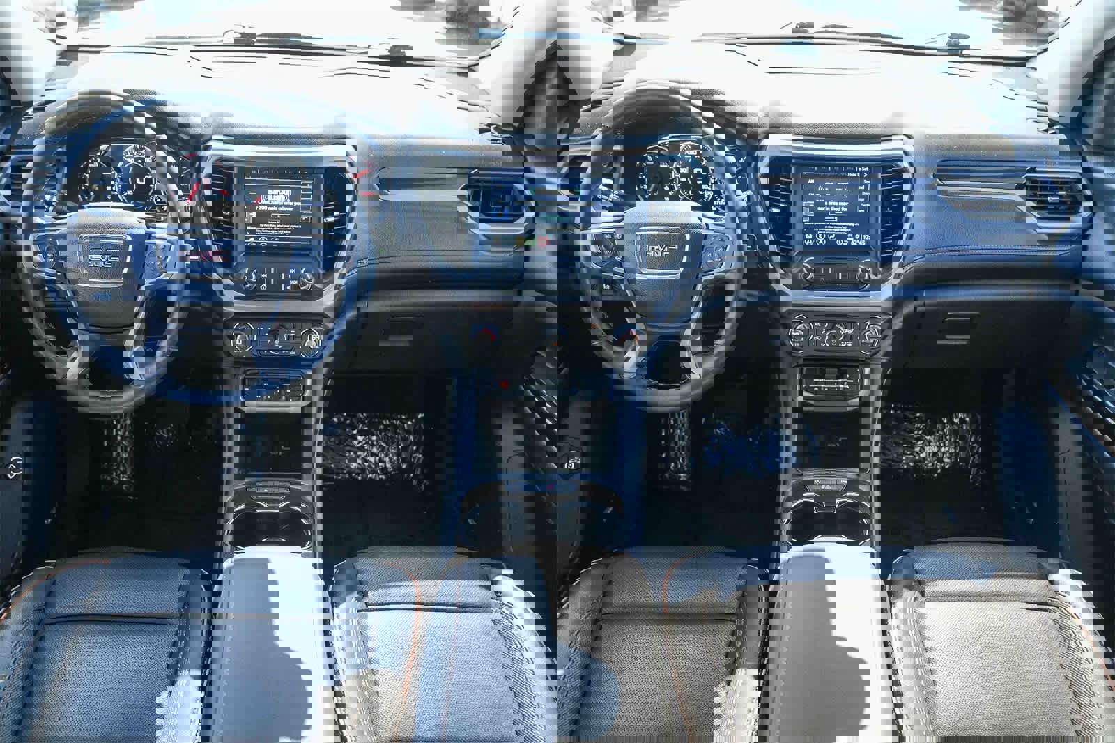 Used 2023 GMC Acadia AT4 w/ Technology Package image 11