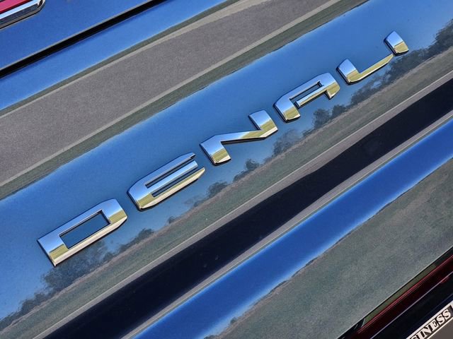 New 2026 GMC Sierra 3500 Denali w/ Denali Reserve Package image 7