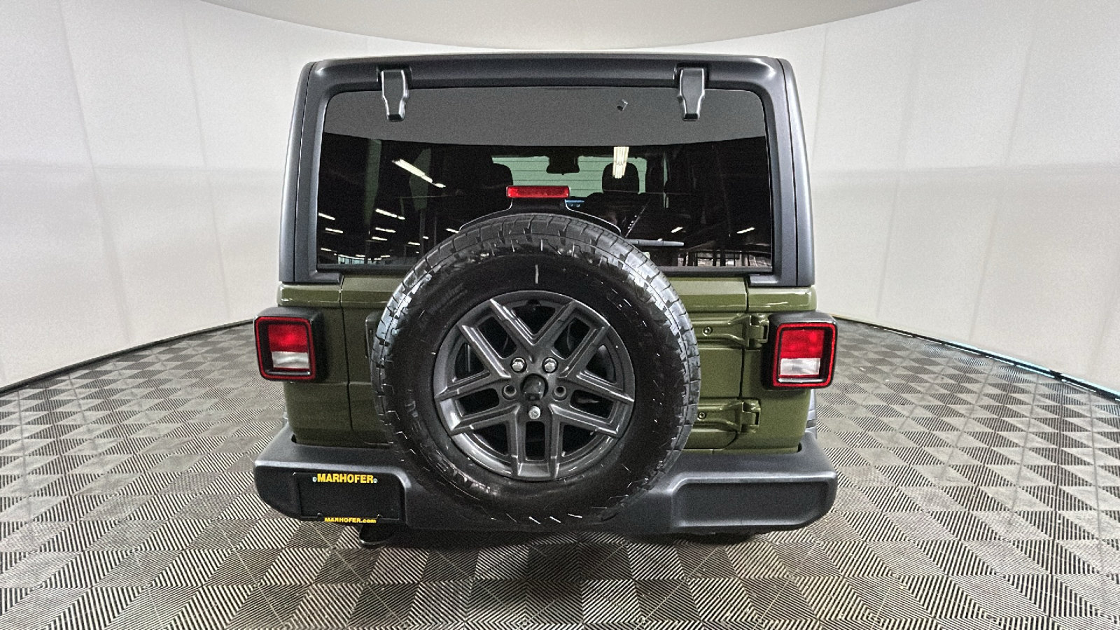 Used 2024 Jeep Wrangler Unlimited Sport AWD/4WD image 4