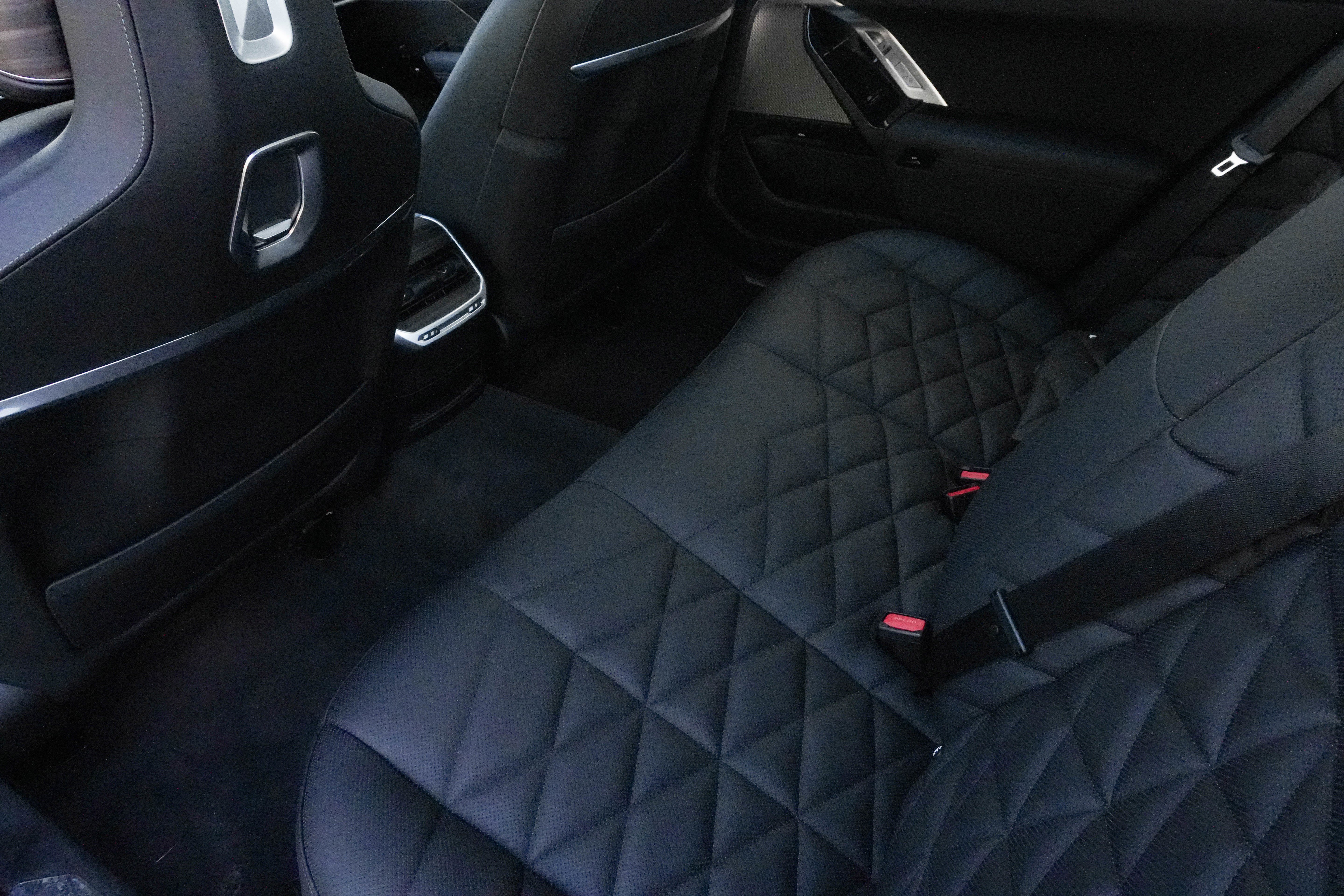 Certified 2024 BMW 740i RWD image 32
