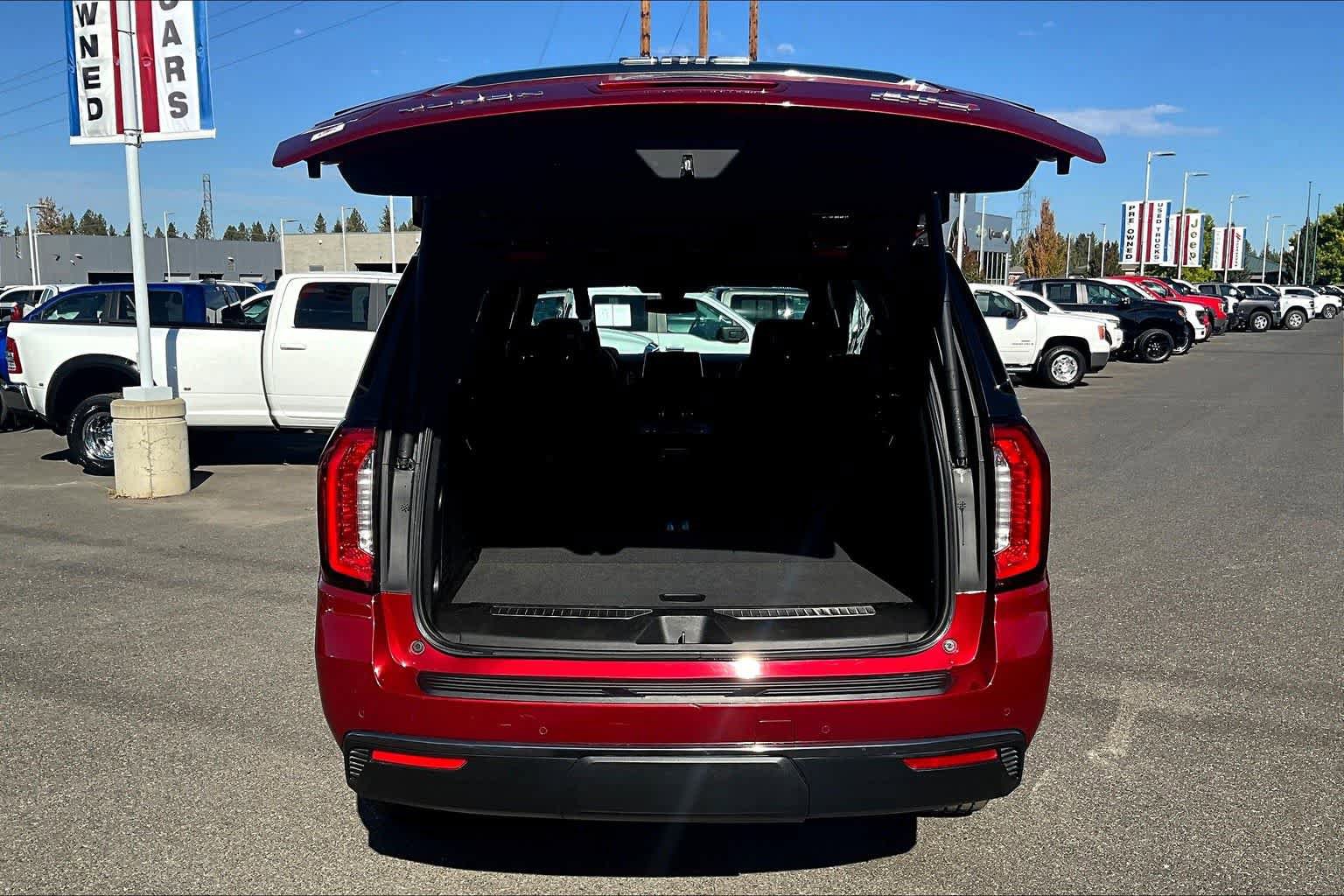 Used 2022 GMC Yukon AT4 image 19