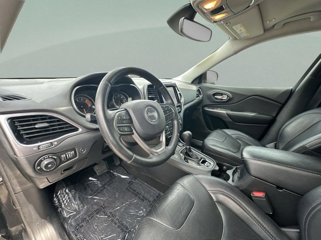 Used 2019 Jeep Cherokee Limited image 34