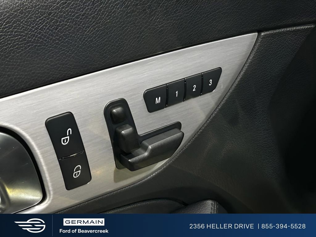 Used 2013 Mercedes-Benz SLK 350 image 21