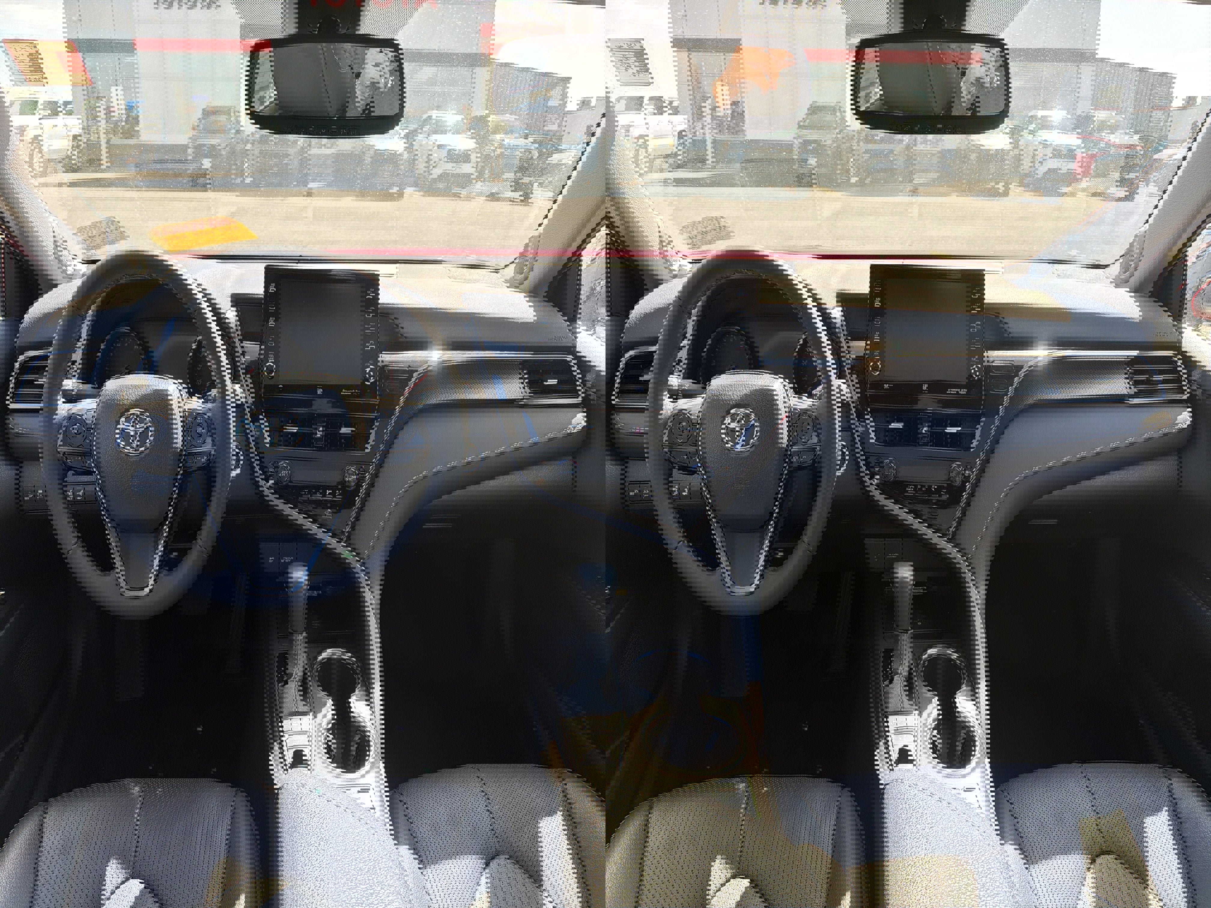 Used 2024 Toyota Camry XSE w/ Navigation Package image 12