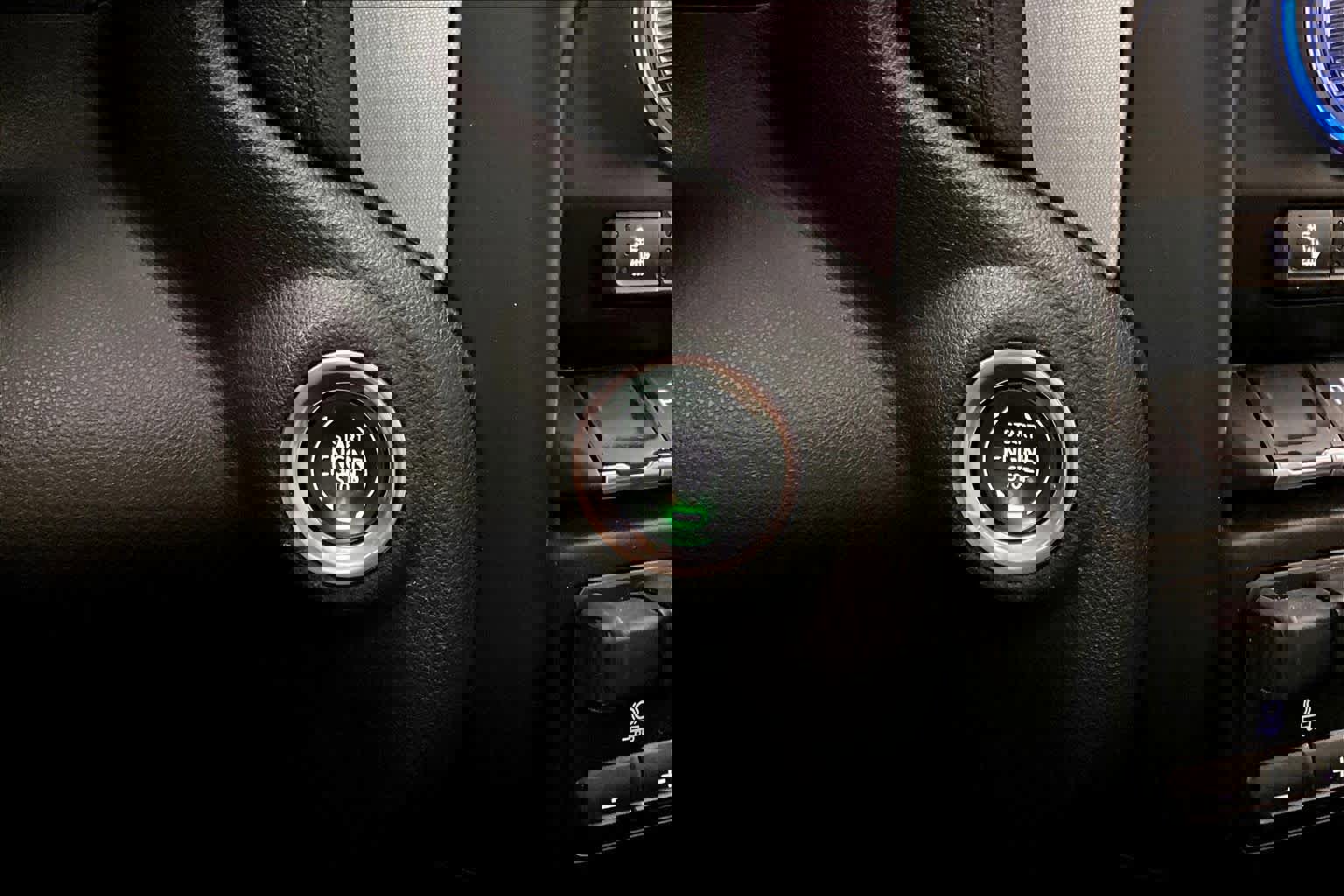 Used 2020 GMC Sierra 1500 SLT image 44