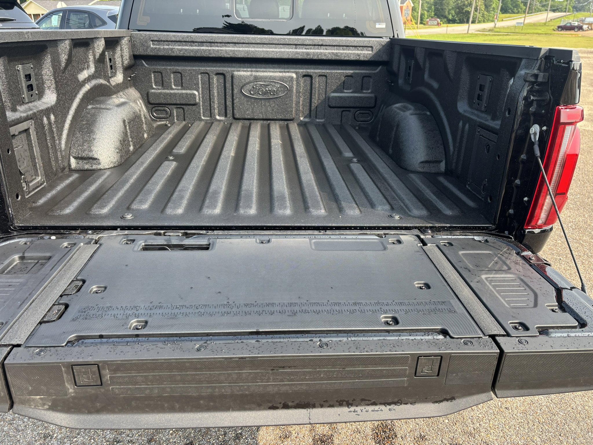 New 2025 Ford F150 Lariat image 9
