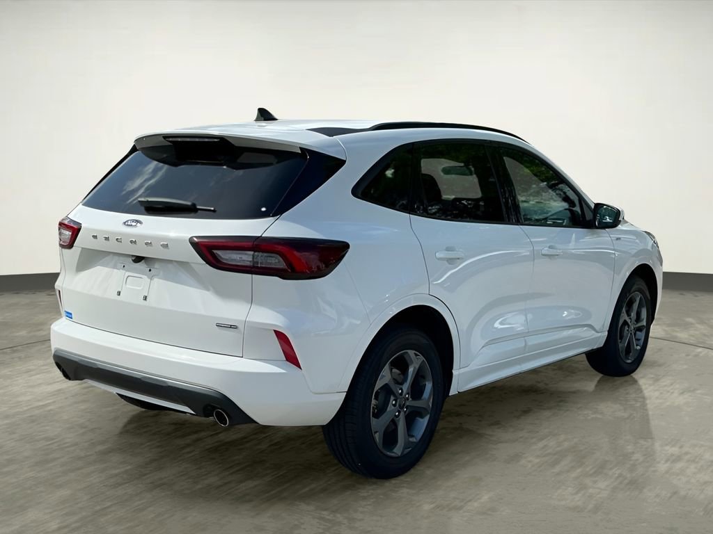 Certified 2024 Ford Escape ST-Line Select image 6
