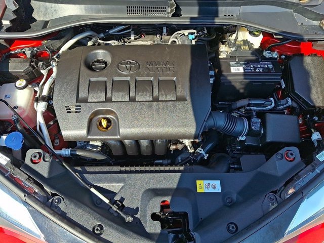 Used 2022 Toyota C-HR XLE FWD image 30