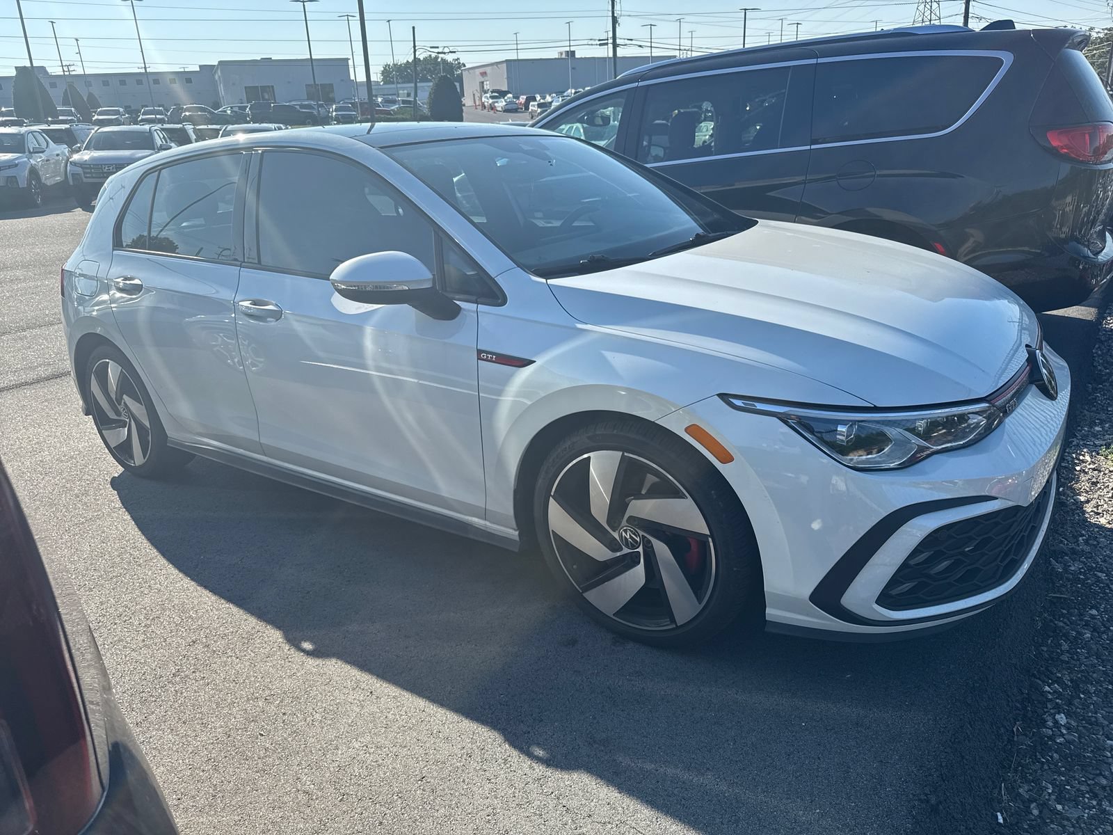 Used 2022 Volkswagen GTI SE FWD image 4