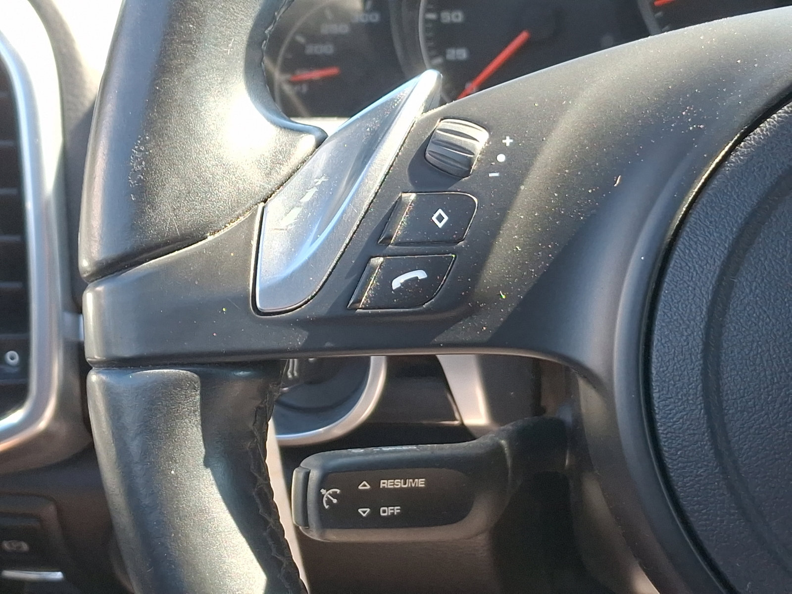 Used 2014 Porsche Cayenne image 23