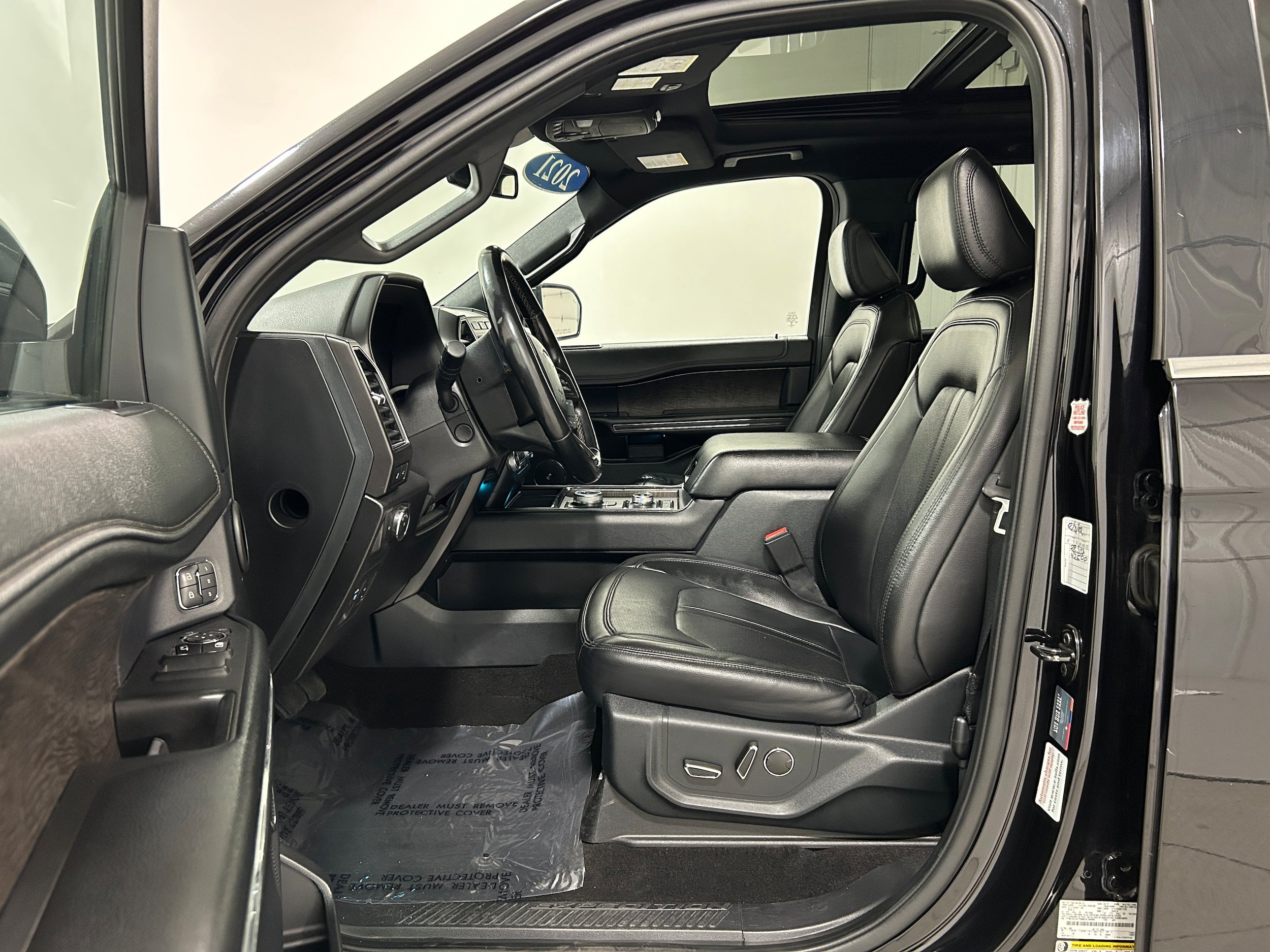 Used 2021 Ford Expedition Max Limited AWD/4WD image 4