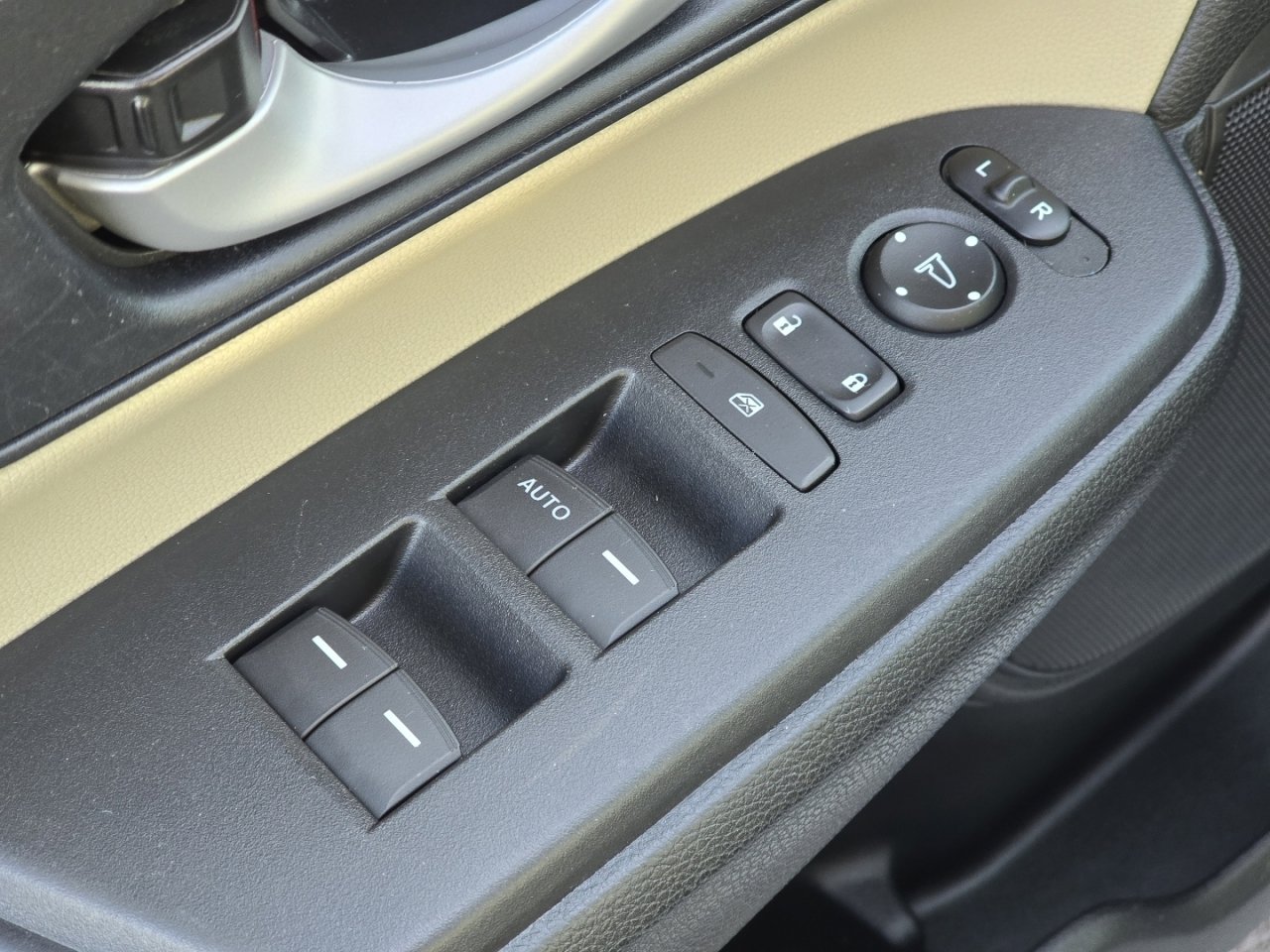 Certified 2019 Honda CR-V LX image 24