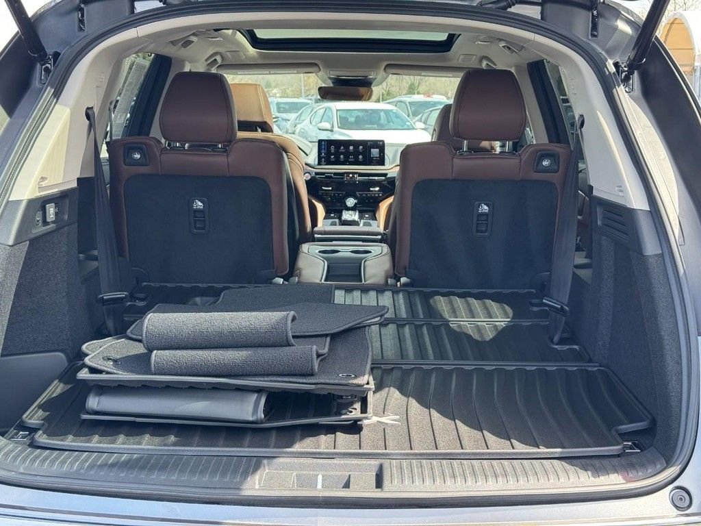 Certified 2026 Acura MDX w/ Technology Package image 5