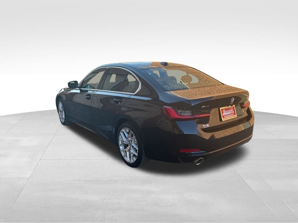 Used 2025 BMW 330i xDrive Sedan image 2