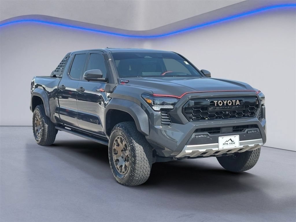 Used 2024 Toyota Tacoma 4x4 Double Cab Hybrid image 5