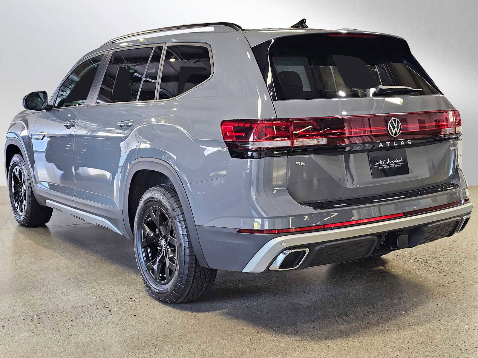 Used 2026 Volkswagen Atlas Peak Edition AWD/4WD image 5
