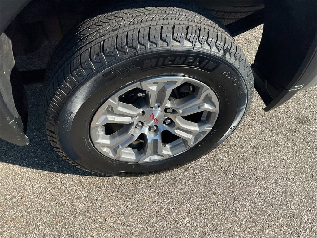 Used 2025 GMC Sierra 1500 SLT image 18