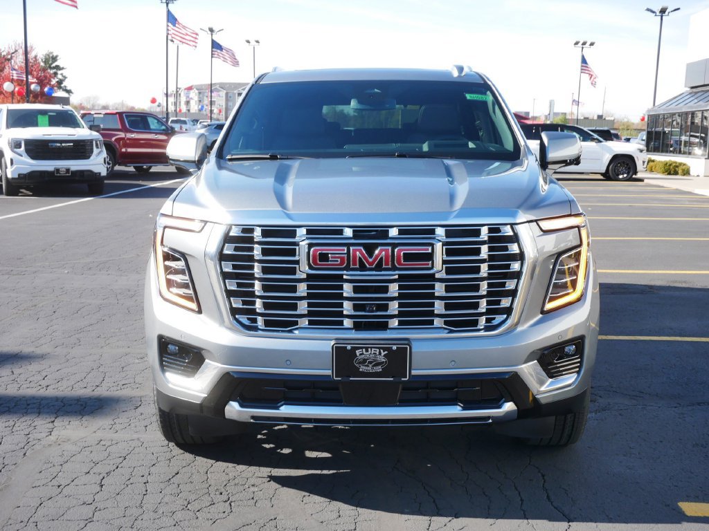 New 2026 GMC Yukon XL Denali w/ Sun & Power Step Package AWD/4WD image 2