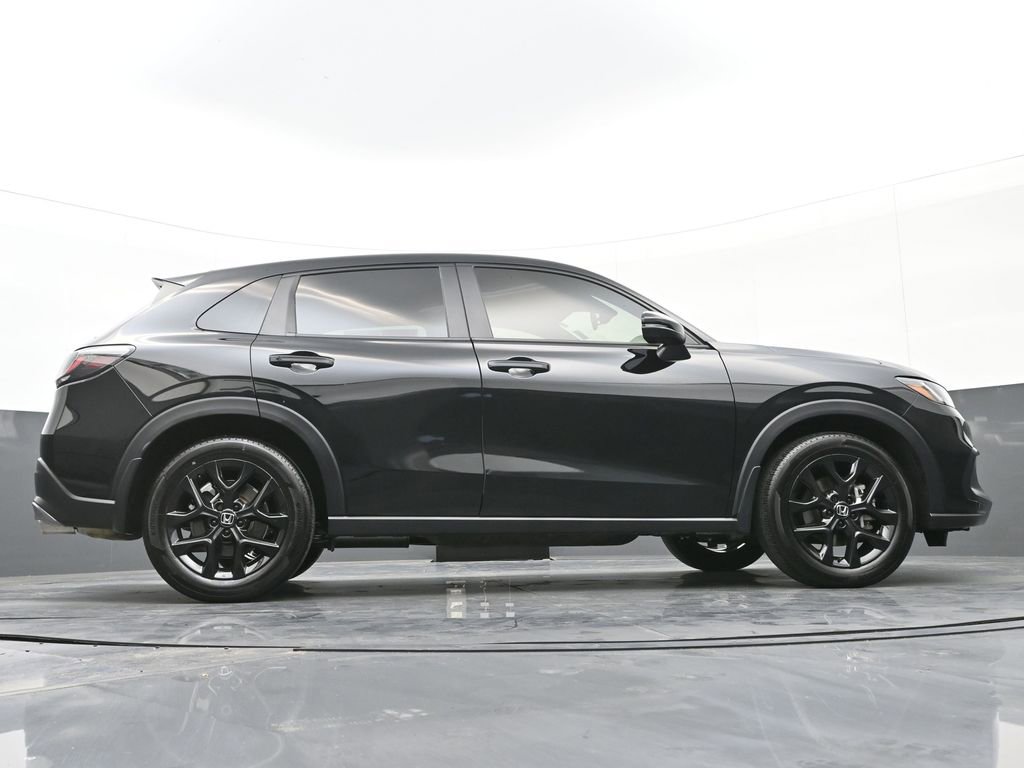 Used 2025 Honda HR-V Sport image 33