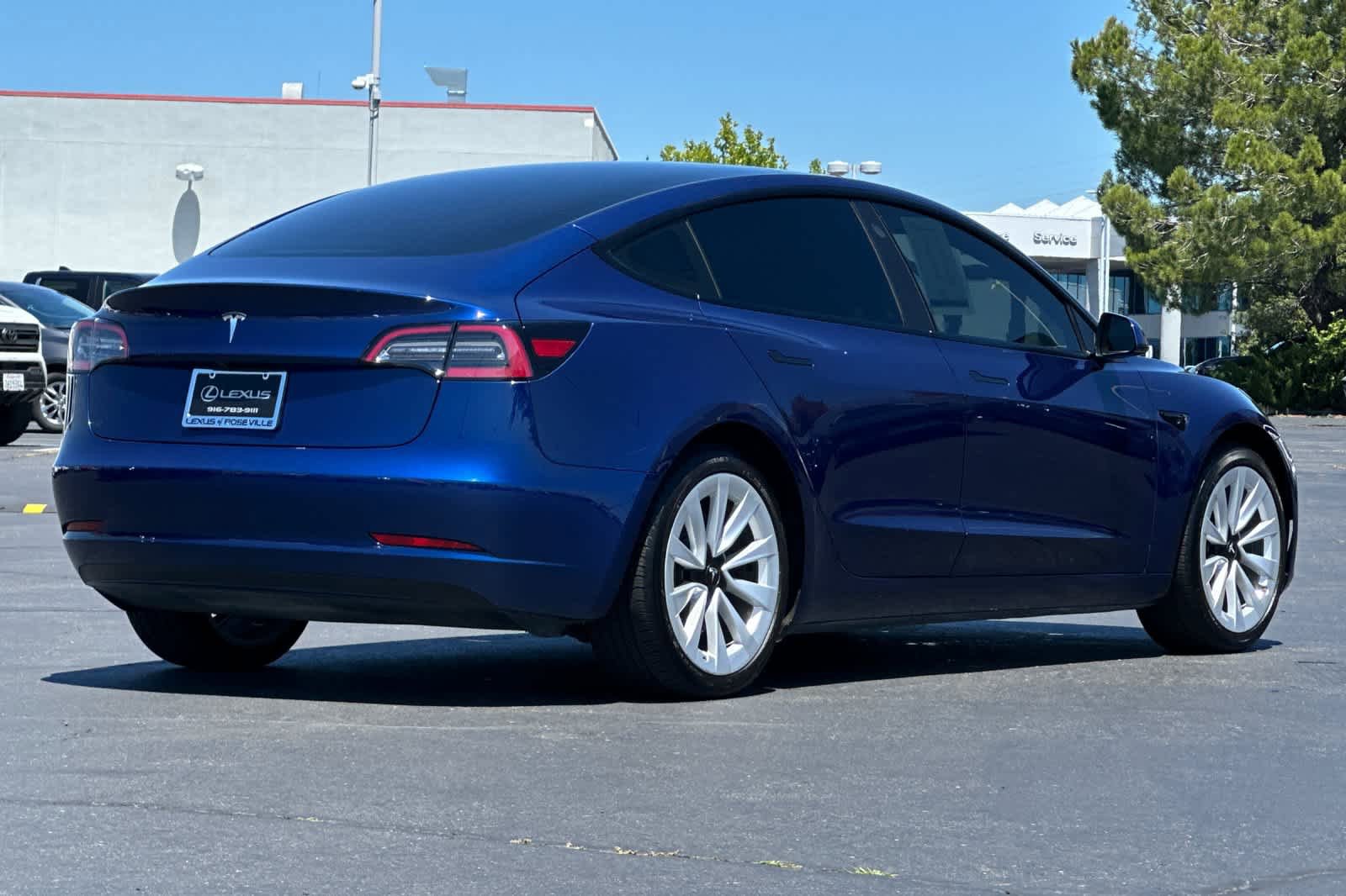 Used 2023 Tesla Model 3 Standard Range RWD image 2