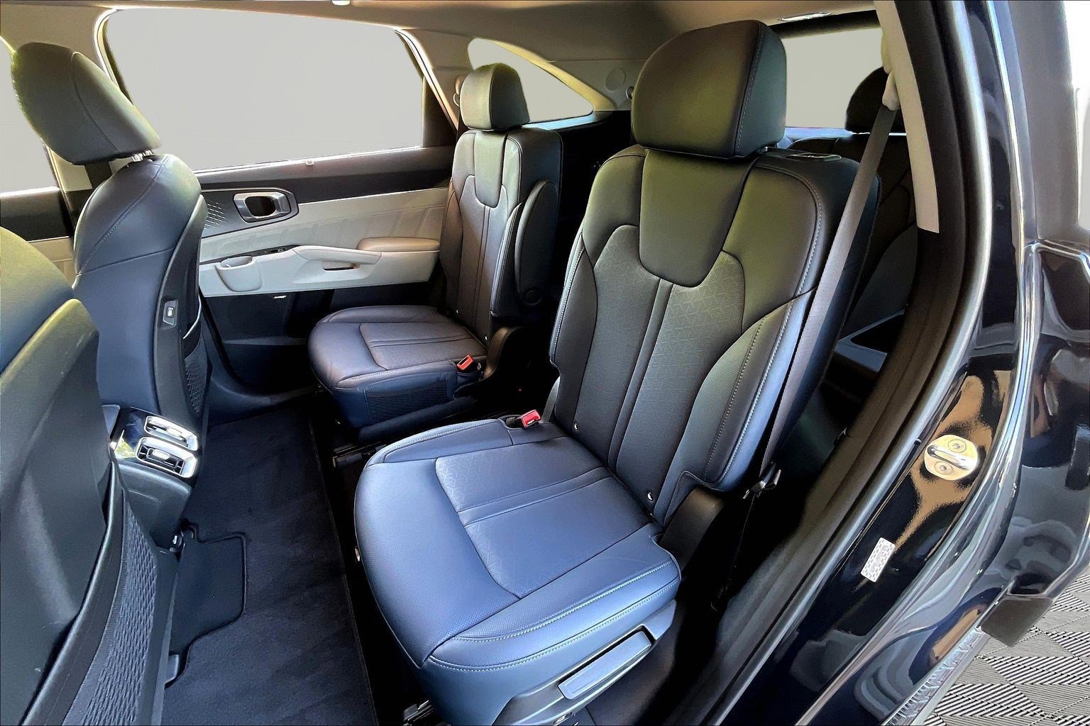 Used 2024 Kia Sorento SX Prestige AWD/4WD image 21