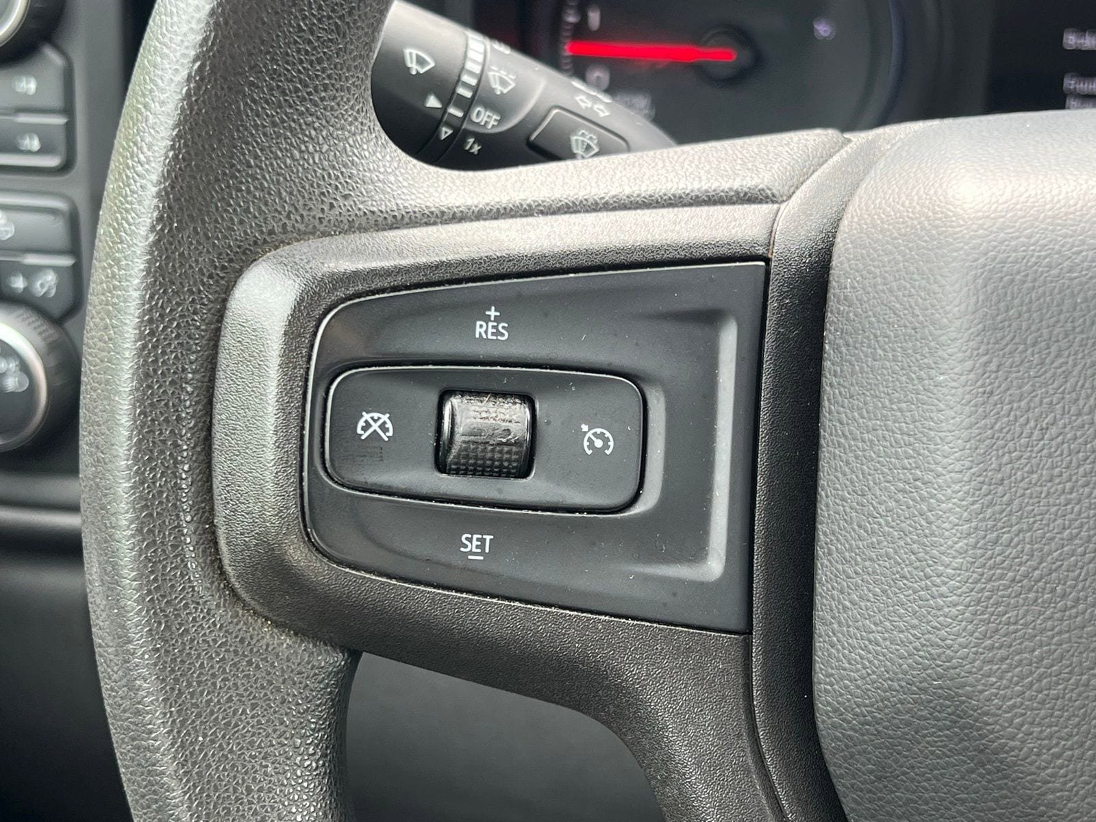 Used 2020 Chevrolet Silverado 1500 Custom Trail Boss AWD/4WD image 27