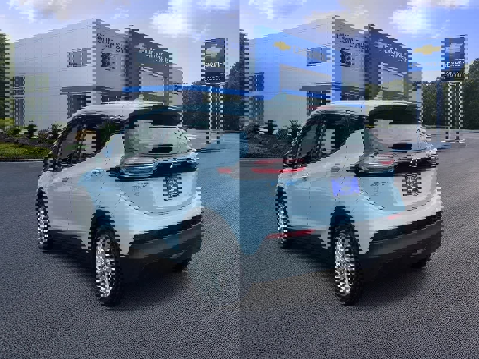 Certified 2023 Chevrolet Bolt LT image 4