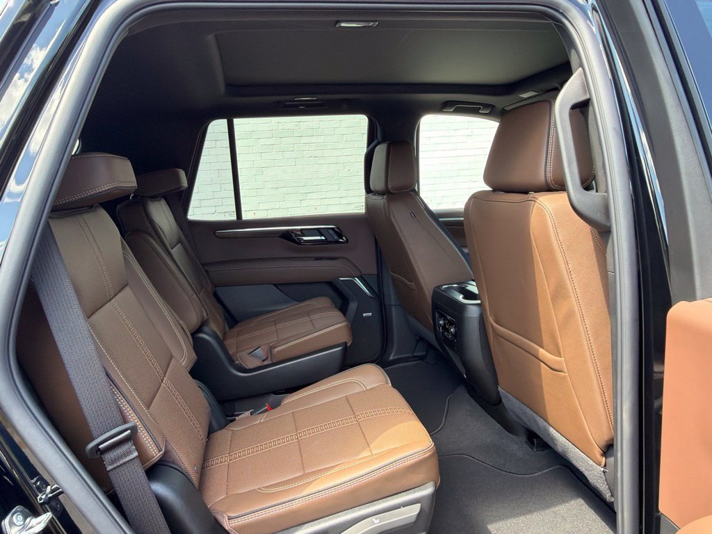 New 2026 Chevrolet Tahoe High Country AWD/4WD image 10