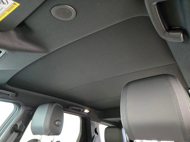 Used 2024 Land Rover Discovery Sport Dynamic SE AWD/4WD image 11