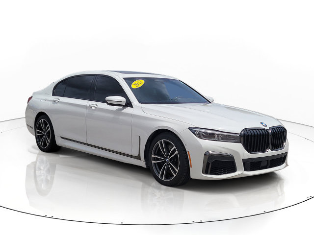 Used 2022 BMW 750i xDrive w/ Executive Package AWD/4WD image 3