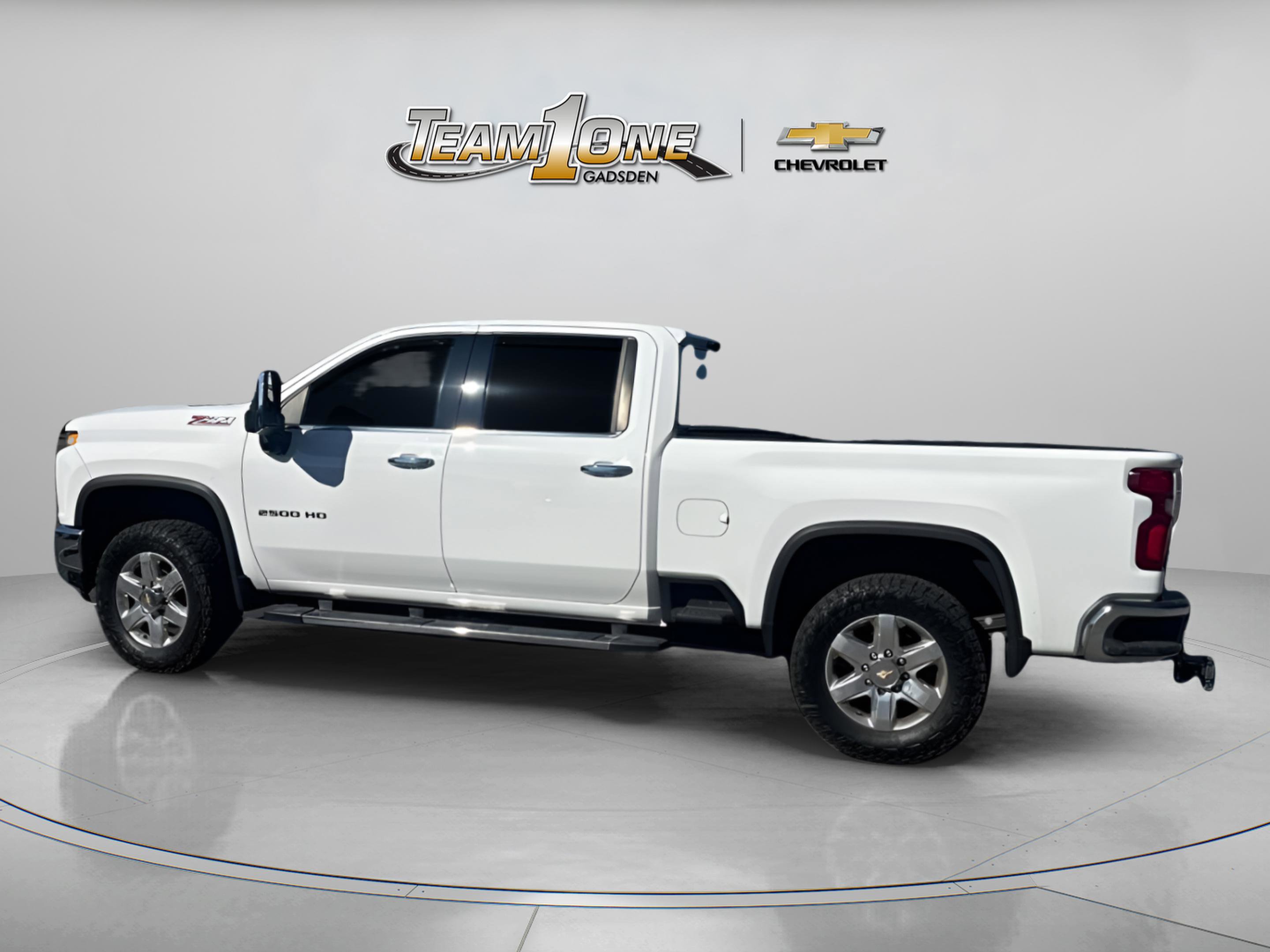 Used 2023 Chevrolet Silverado 2500 LTZ w/ LTZ Premium Package image 9