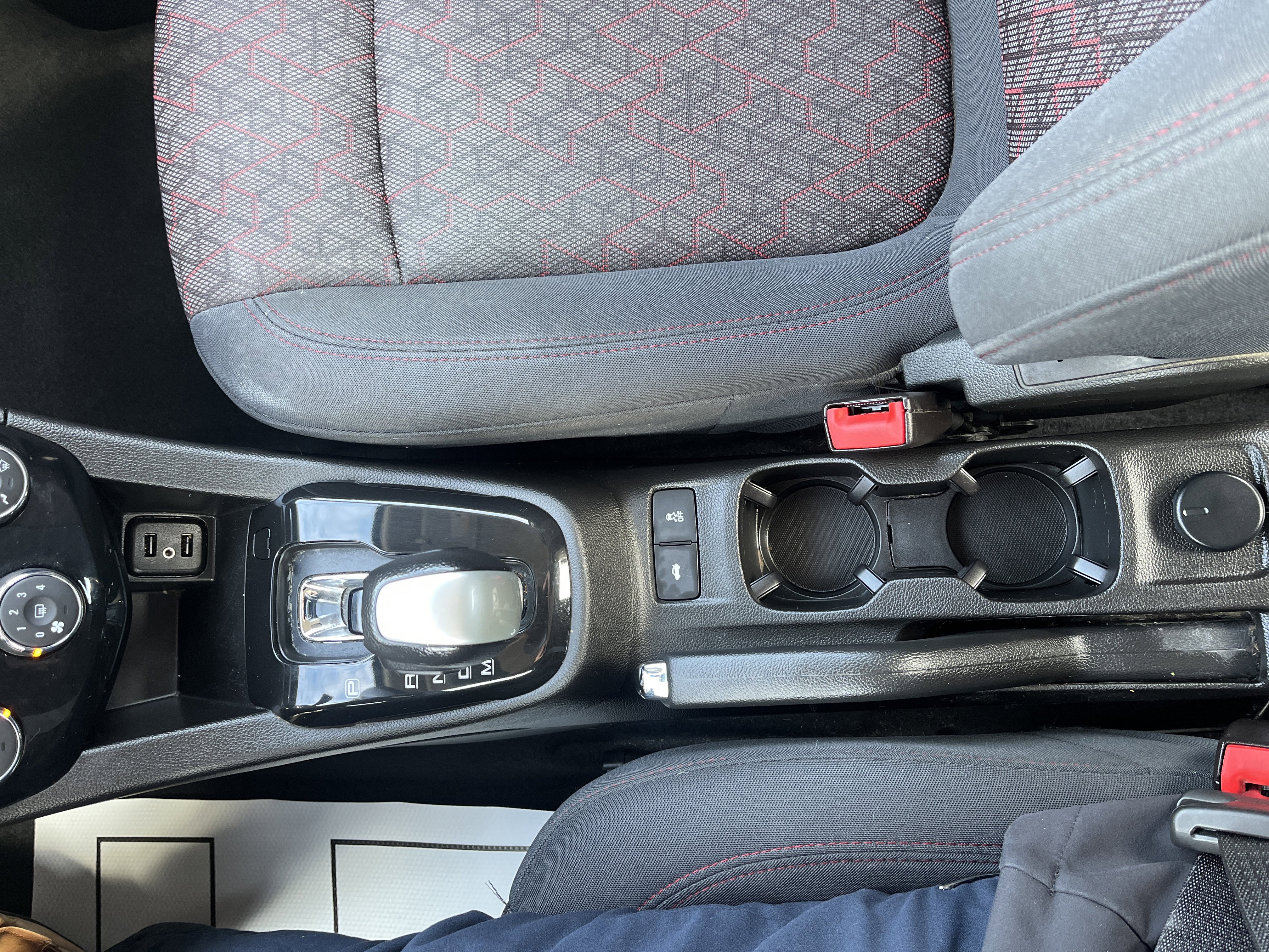 Used 2019 Chevrolet Sonic LT w/ Convenience Package image 25