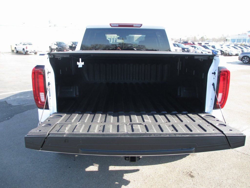 Used 2026 GMC Sierra 1500 SLT w/ SLT Convenience Package image 8