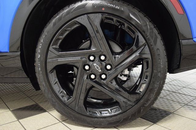 New 2025 Chevrolet Equinox EV RS w/ Active Safety Package 3 image 19