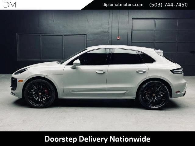 Used 2022 Porsche Macan GTS AWD/4WD image 4
