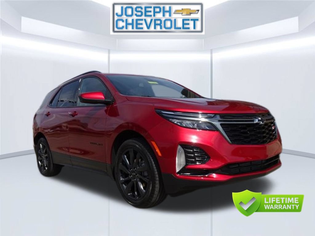 Used 2022 Chevrolet Equinox RS FWD image 2