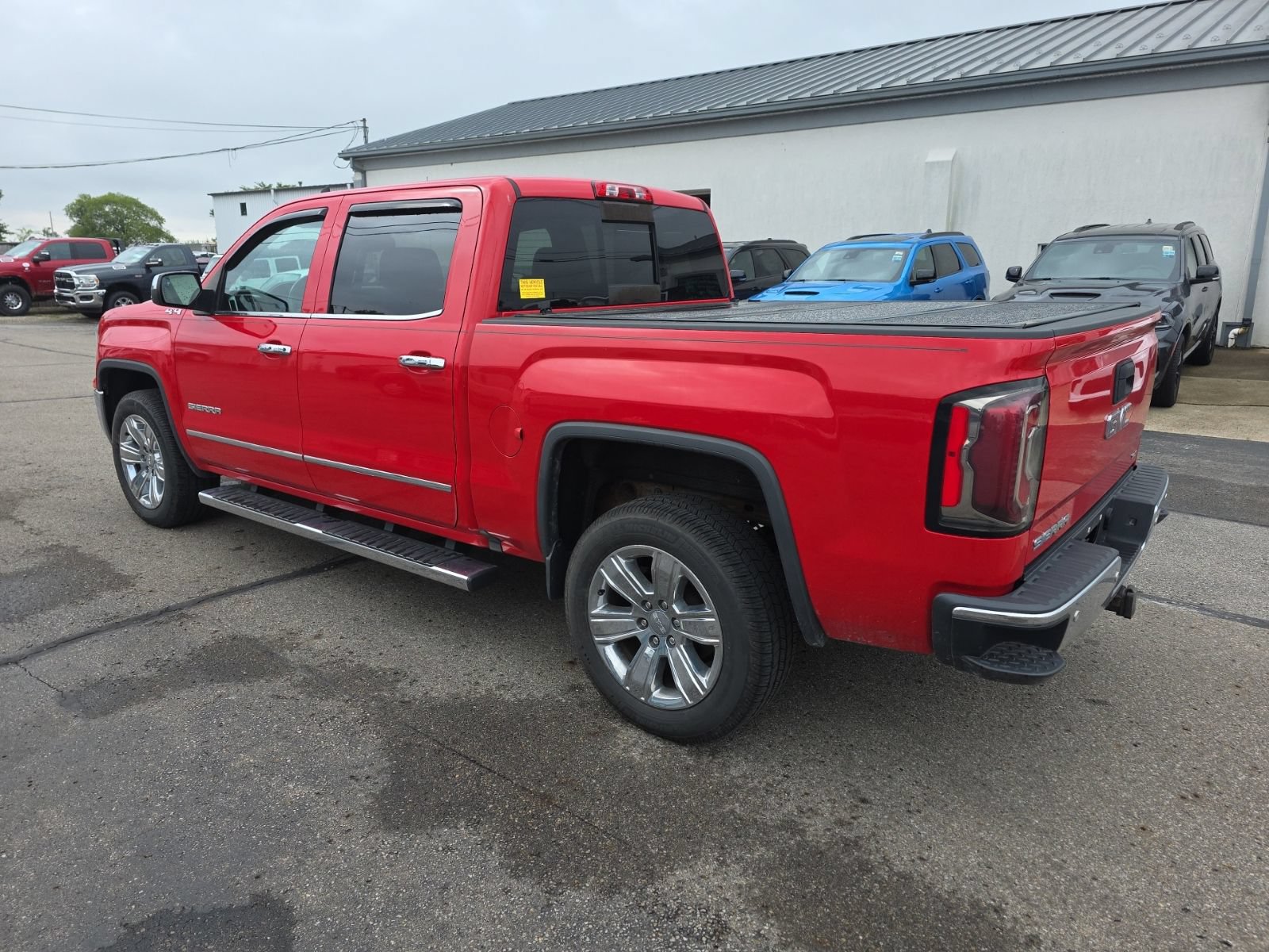 Used 2017 GMC Sierra 1500 SLT AWD/4WD image 6