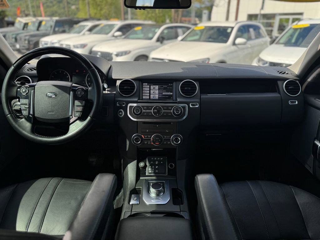 Used 2015 Land Rover LR4 HSE AWD/4WD image 15