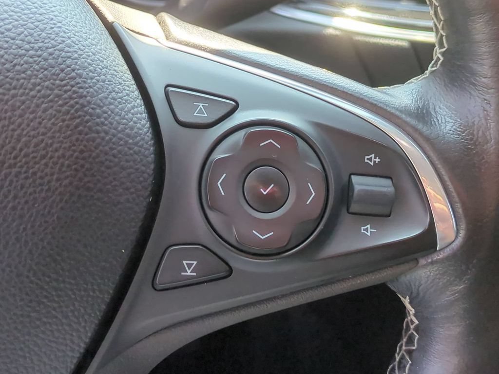 Used 2018 Buick Regal Essence w/ Driver Confidence Package #1 AWD/4WD image 18