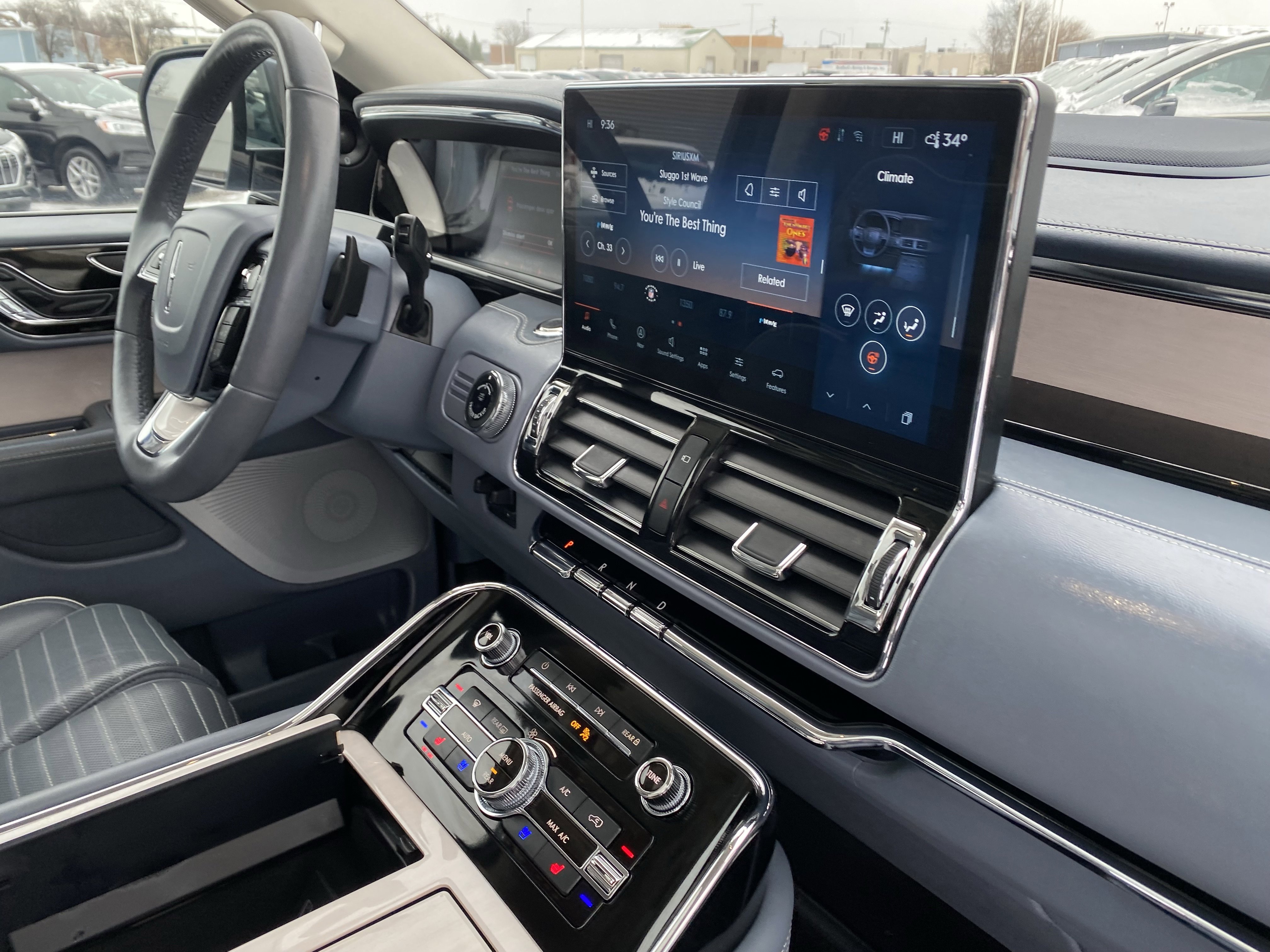 Used 2024 Lincoln Navigator L Black Label AWD/4WD image 17