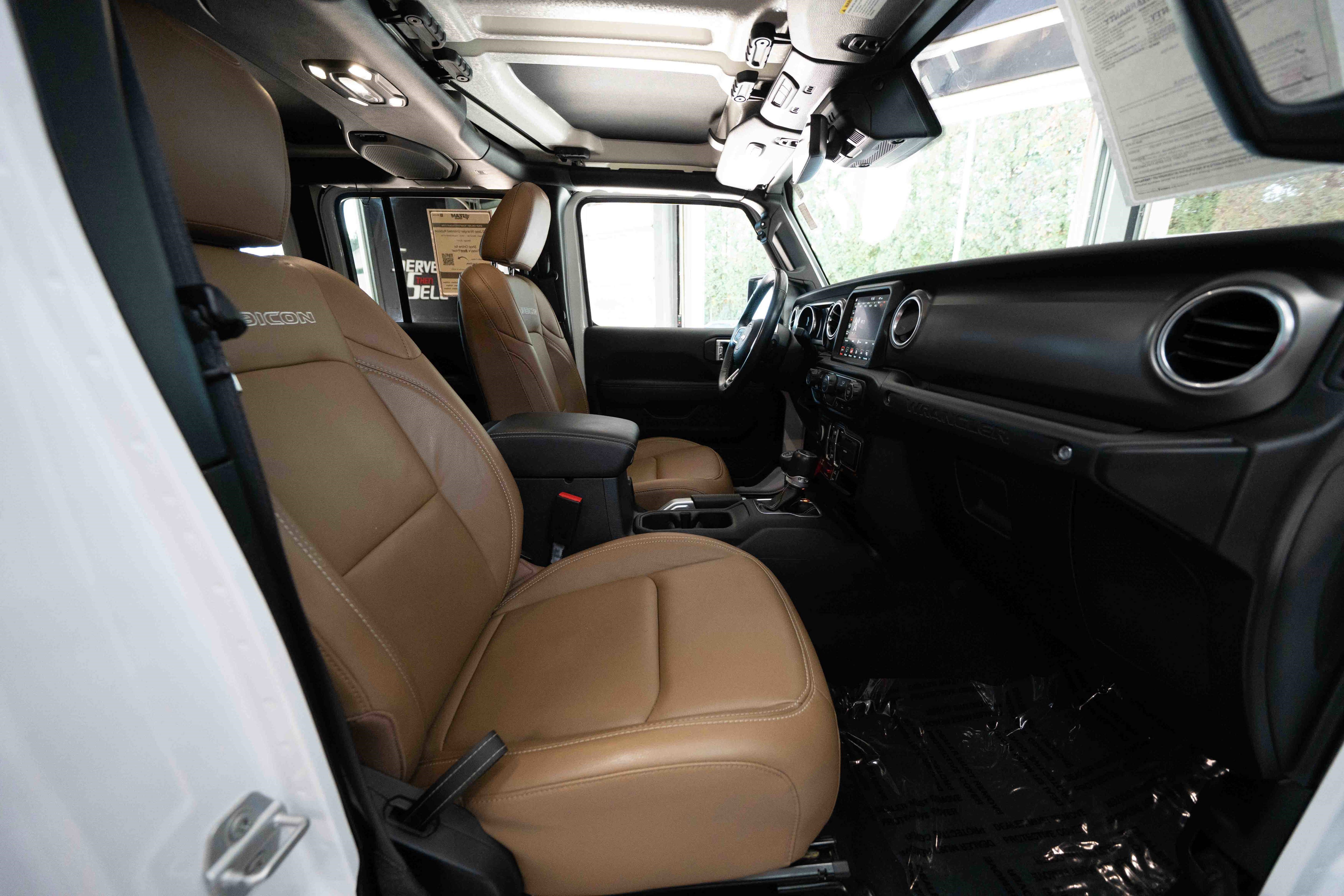 Used 2022 Jeep Wrangler Unlimited Rubicon w/ Xtreme Recon 35" Tire Package image 27