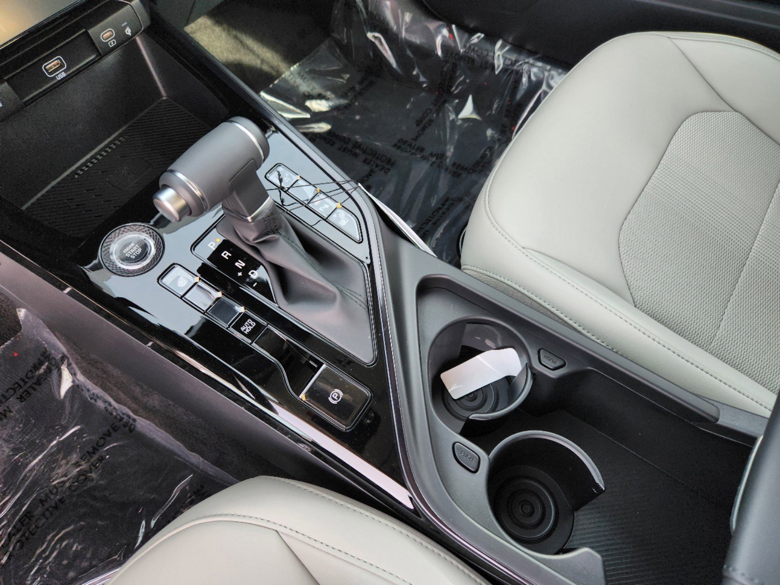 New 2025 Kia Niro EX Touring image 21