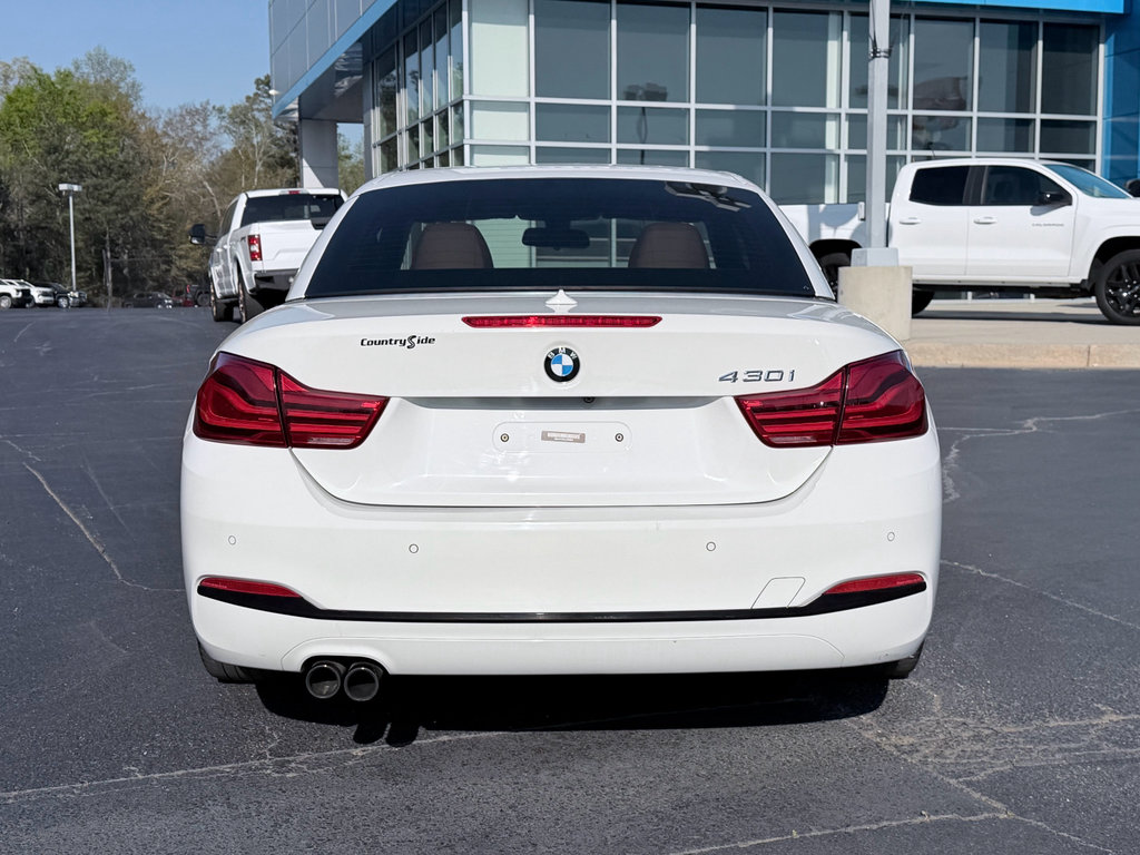 Used 2018 BMW 430i Convertible image 10