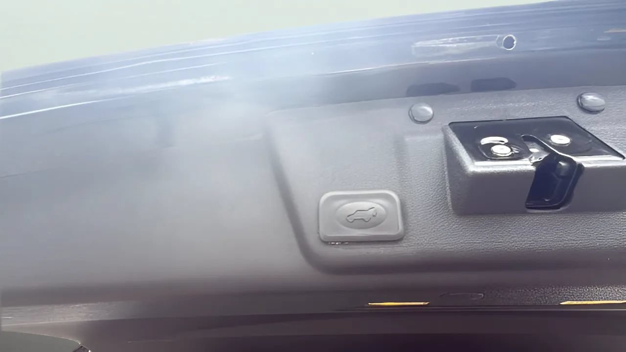 Used 2011 Buick Enclave CXL AWD/4WD image 8