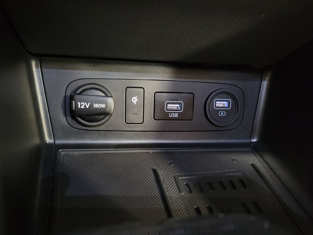 Used 2023 Hyundai Sonata Limited w/ Preferred Accessory Package FWD image 16