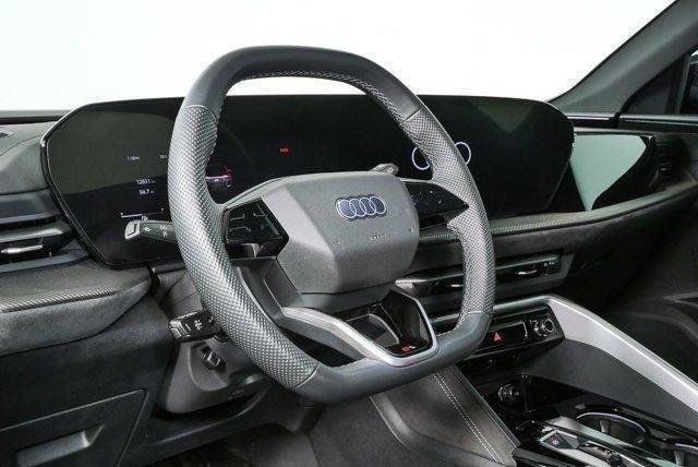 Used 2025 Audi SQ5 Premium Plus w/ Premium Plus Package AWD/4WD image 3